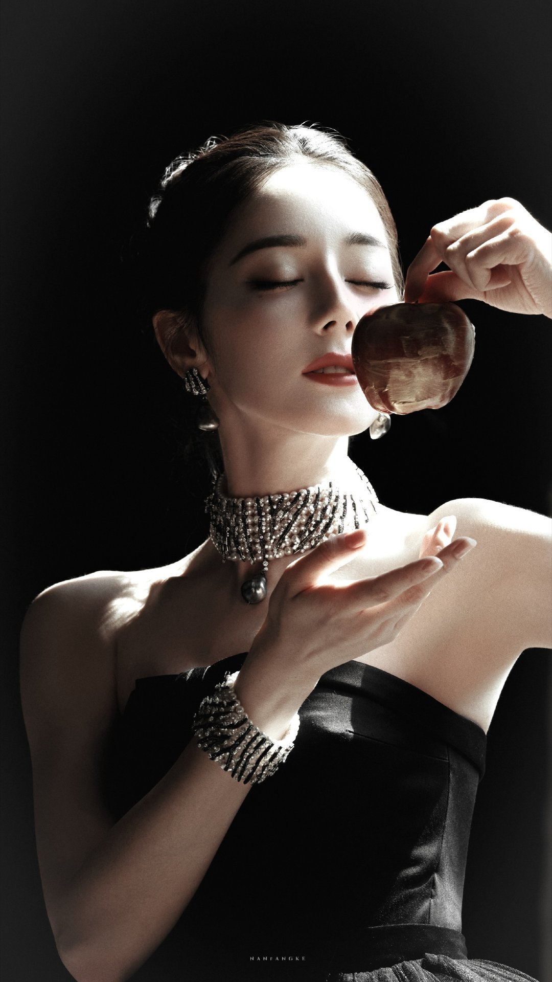 迪丽热巴钰珑dlrb迪丽热巴功夫女足dlrb迪丽热巴卫蓝“虽然不知道未来