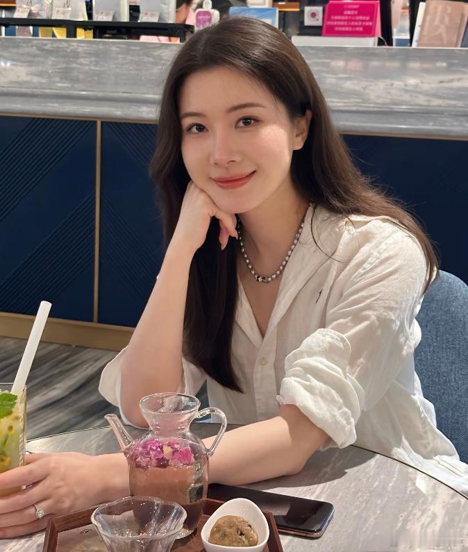 气质绝美小阿姨​​​