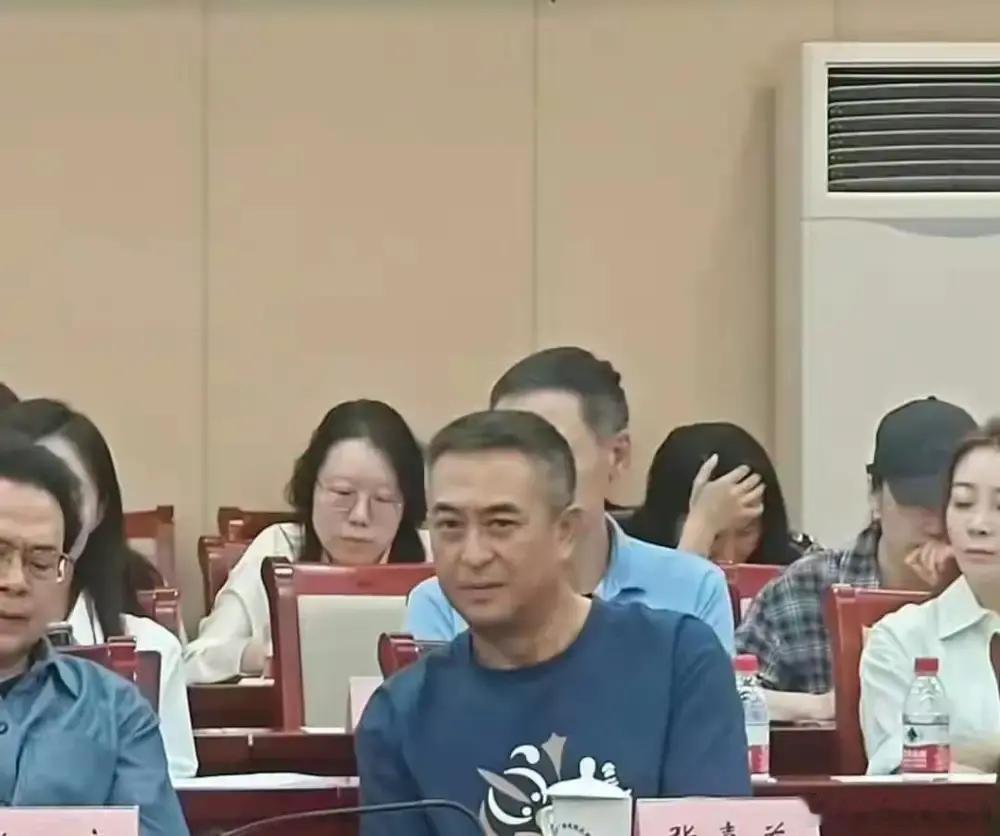 张嘉益在《主角》选角时，拿自己的腰病当借口，推掉了所有老熟人的客串请求。消息传