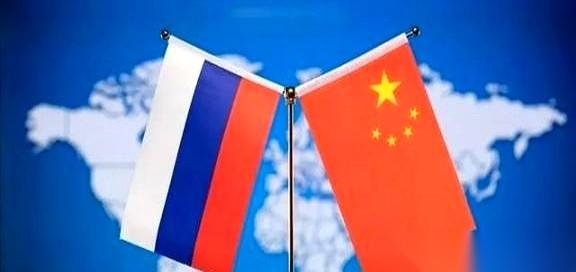 一位俄罗斯军事专家，对着镜头说了一句大实话。他说，我们高层心里都清楚，中国的武