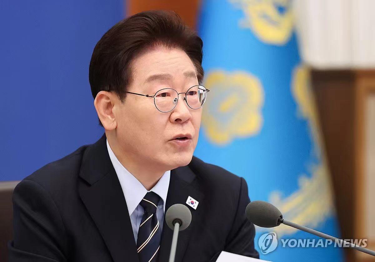 就看看如何收场！韩国三星电子工会宣布5月21日启动全面罢工。从李在明的角度来看，