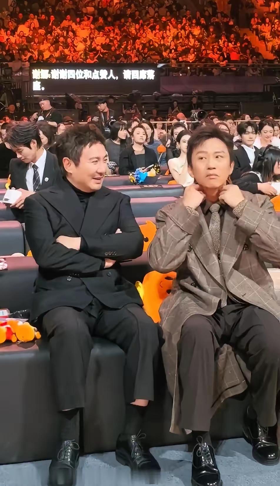 人到中年的三大巨星沈腾黄渤邓超基本算是同龄人，可，为什么超哥总有一股淡淡的少年感