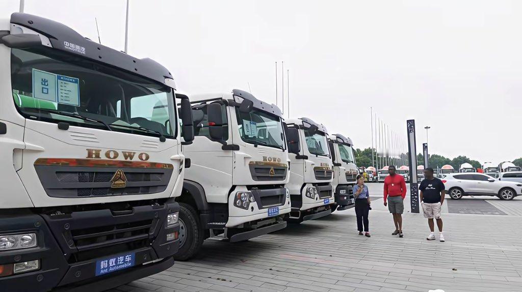 一台在国内被强制报废、连年检都过不了的重卡，拉到非洲，能被当成"机皇"抢着要。