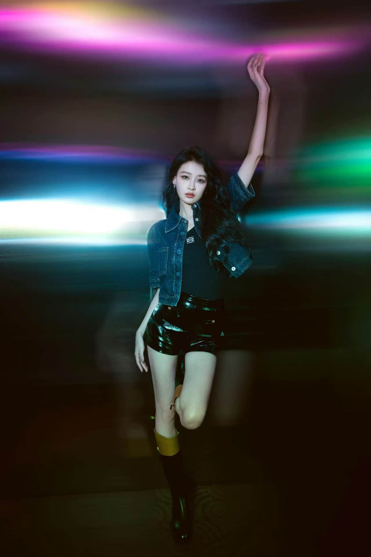 终于等到孙怡上浪姐了谁懂啊！孙怡终于来浪姐了，气质出众又自带强大气场，完美身材比