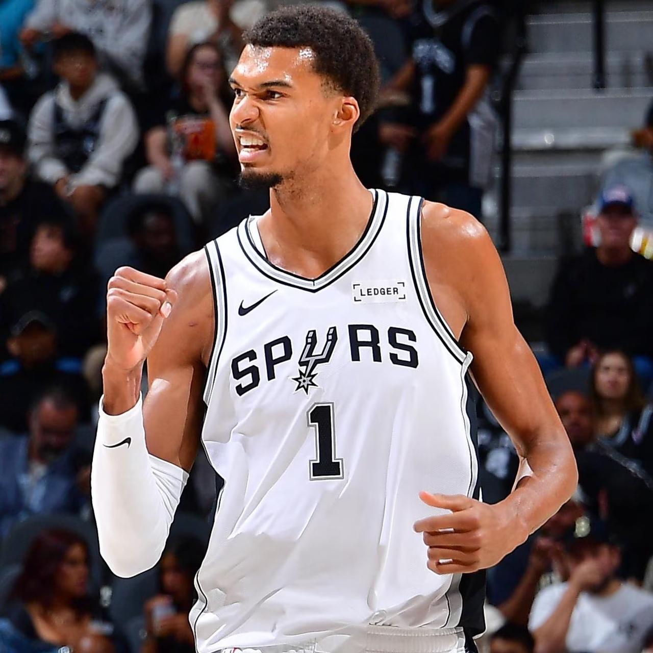 截至目前，圣安东尼奥马刺队是本世纪以来胜场数最多的球队*1.圣安东尼奥马刺队