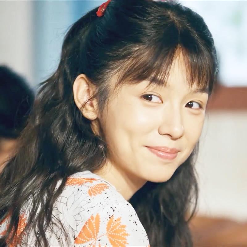 没想到《你好1983》播出之后，竟然会有人吐槽周也不漂亮。看来每个人的审美确实是