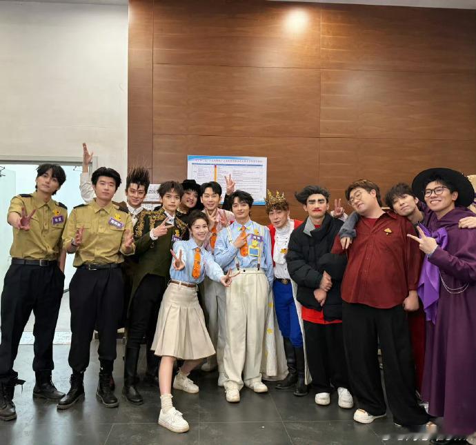 喜人奇妙夜2总决赛喜人奇妙夜谁懂啊！总决赛直接把我哭崩😭《乐园停业的一天》十