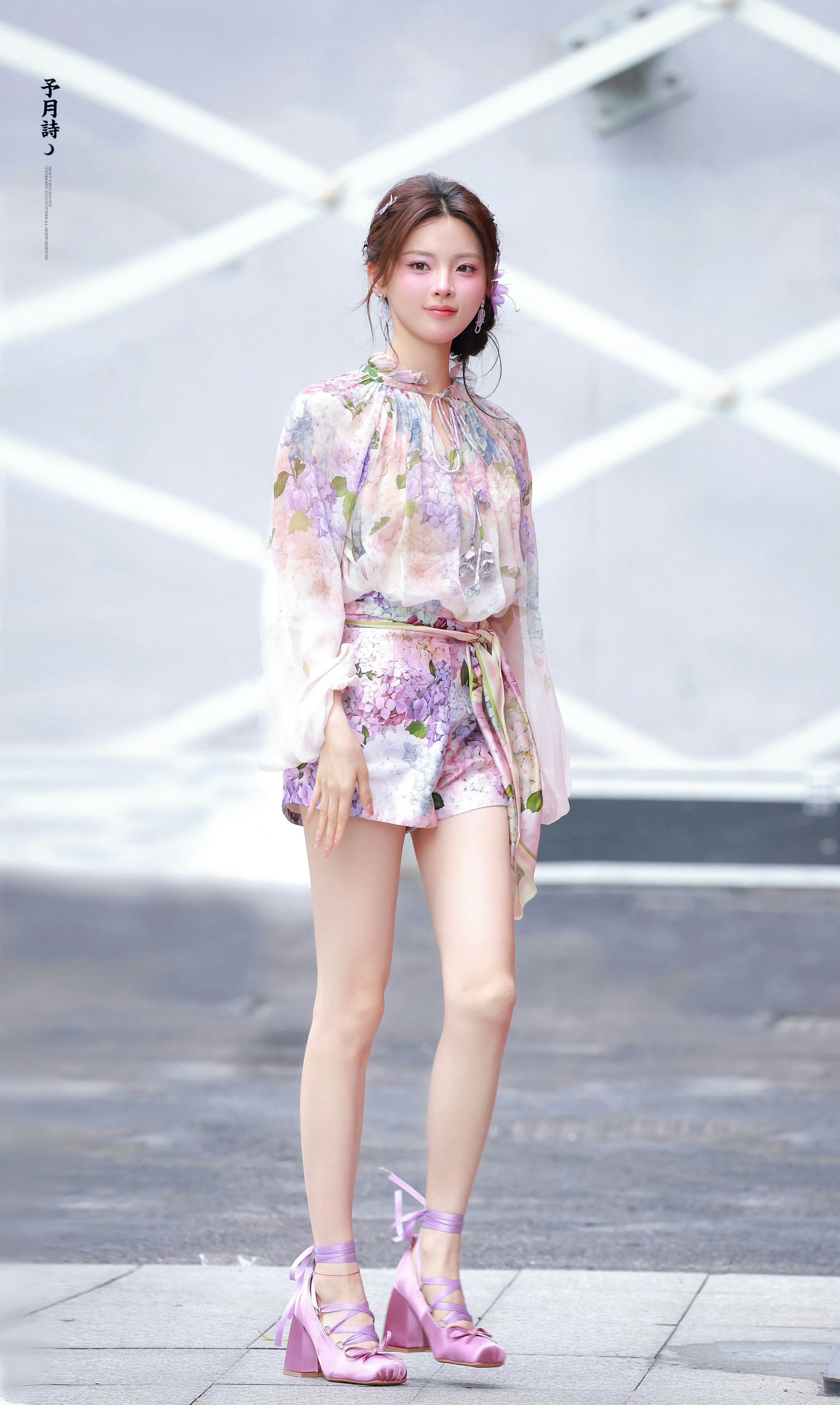 温柔千金的上班OOTD超越妹妹好完美的脸蛋和身材杨超越​​​