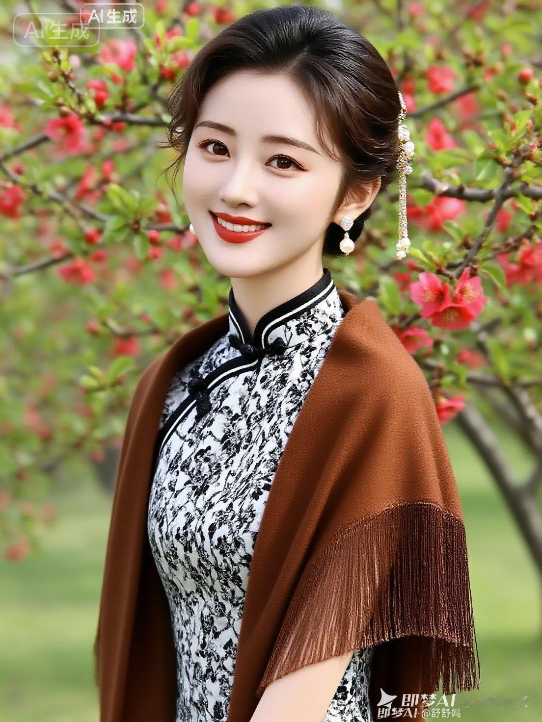 春日里的温婉美人，花间笑靥如花！