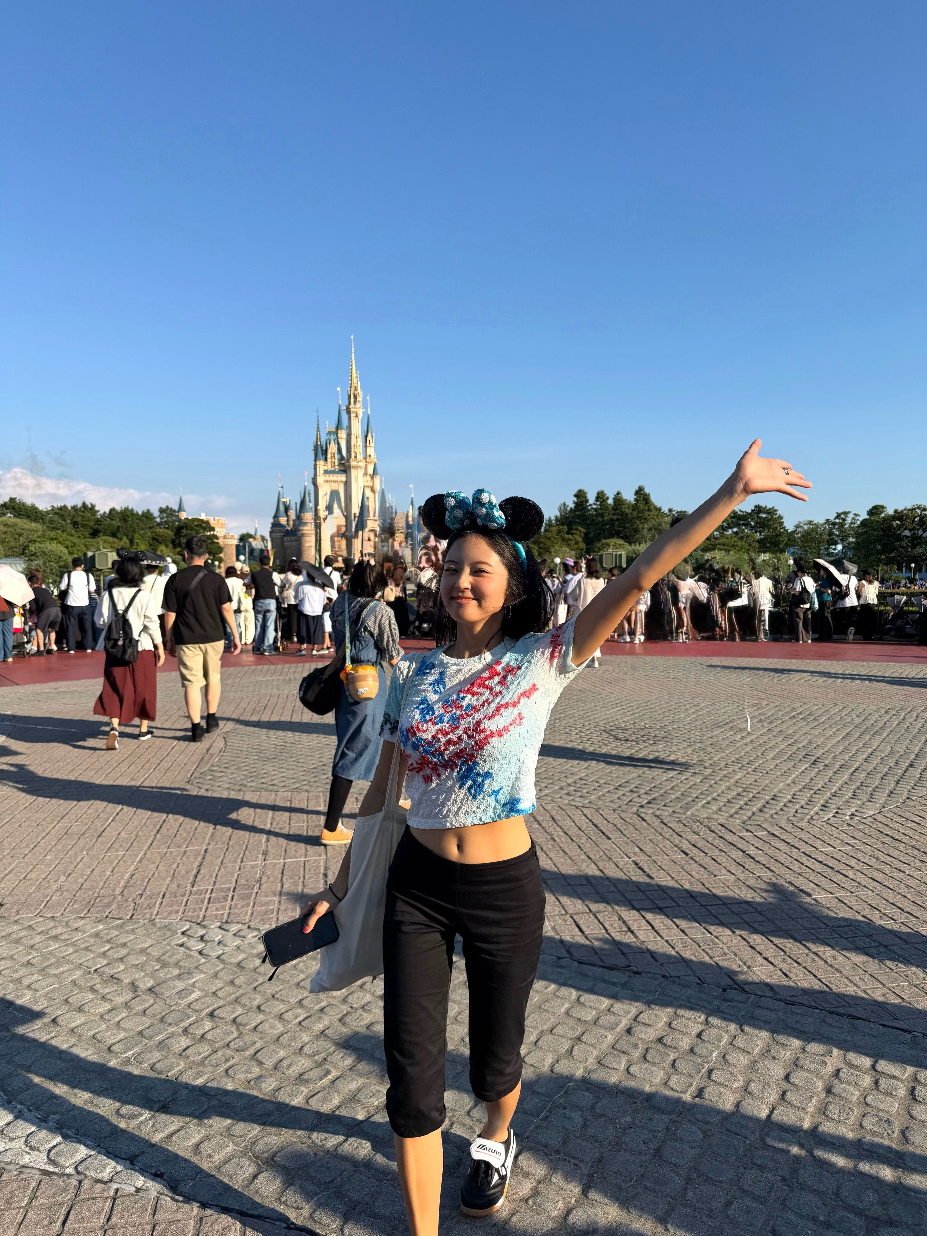 鈴本美愉「ディズニー行った日🐭🎡」