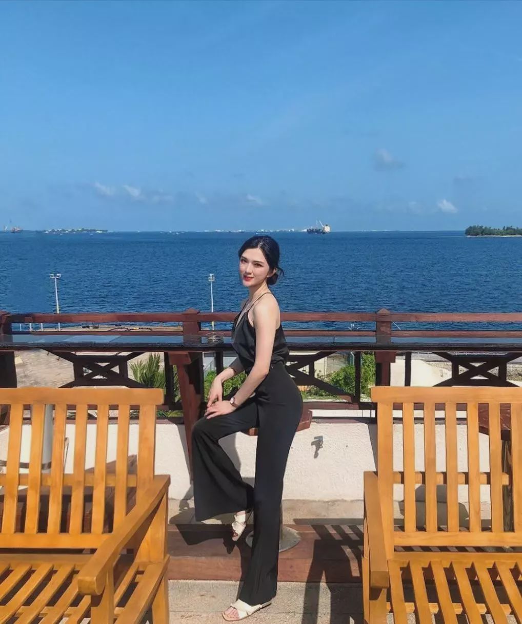 骨感女孩健身增肌7kg? 美过空姐, 身材太A了吧!