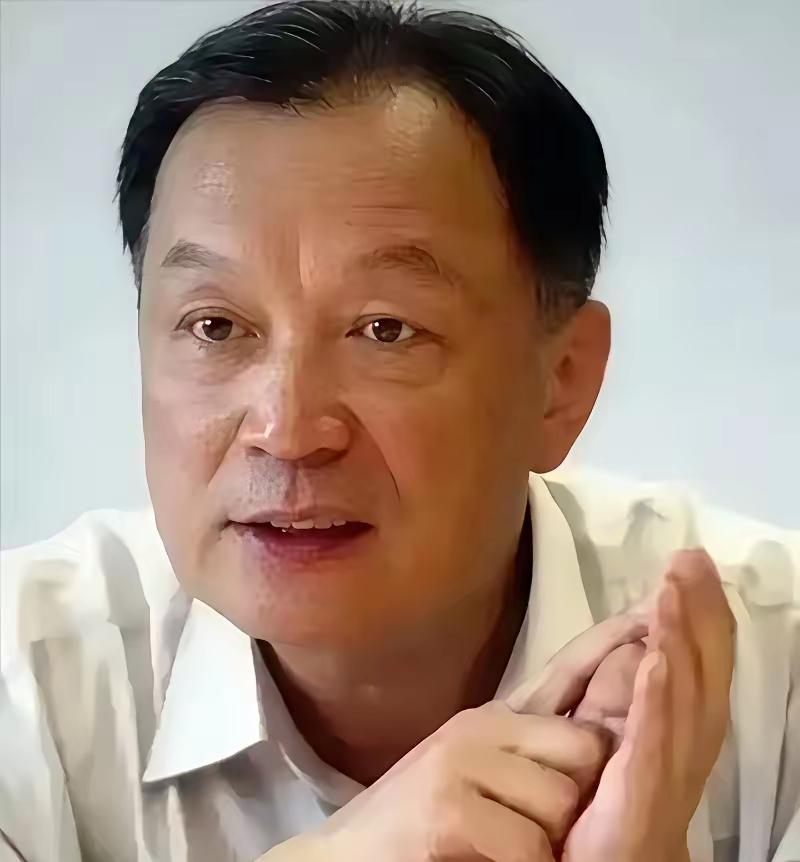 温铁军最近几句话，捅破了一层窗户纸。他说美国早就把中国身上两层皮给撕下来了，可有