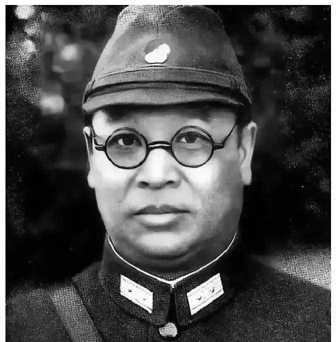 1945年8月15日,日本宣布投降，汪伪群奸纷纷落网，任援道深知自己罪孽深重，更
