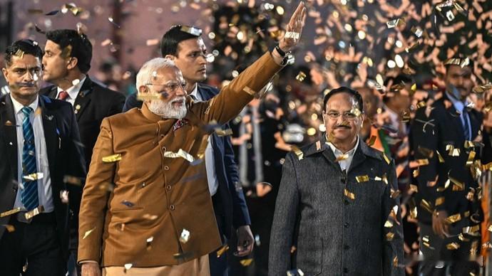 顶风作案！印度最终还是在“便宜”和“站队”之间选了便宜！12月11日，路透社