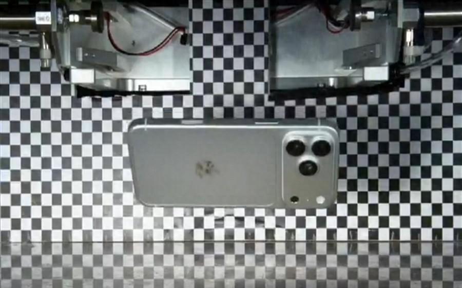 印度闯大祸！iPhone18ProMax真机曝光，外观配置全泄露6月30