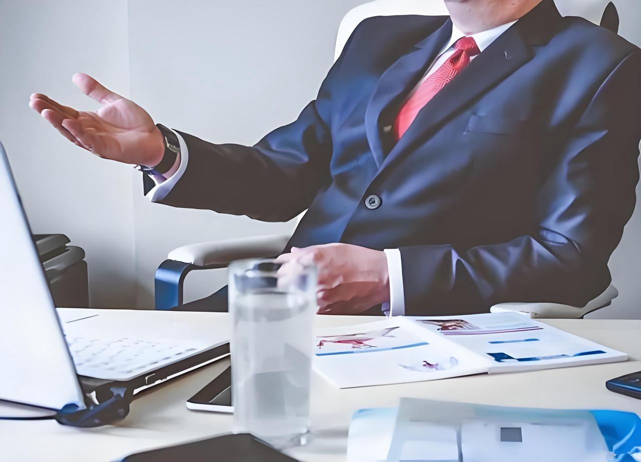 在单位上班，别再说只有员工怕领导！这5种员工，才是老板夜不能寐的“心病”，领导见