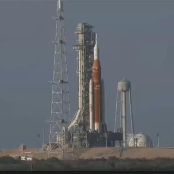 从登月神话到预算大砍！美国航天，再也回不到巅峰了？曾经称霸全球的美国航天，如今竟