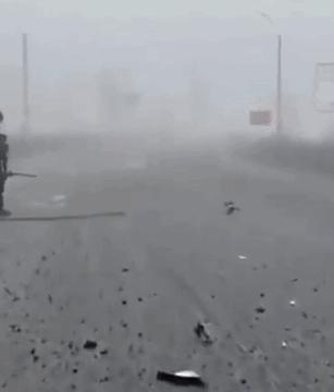 俄军大部队进城了！ 最近顿涅茨克前线传来的消息越来越炸，最让人揪心的就是波克