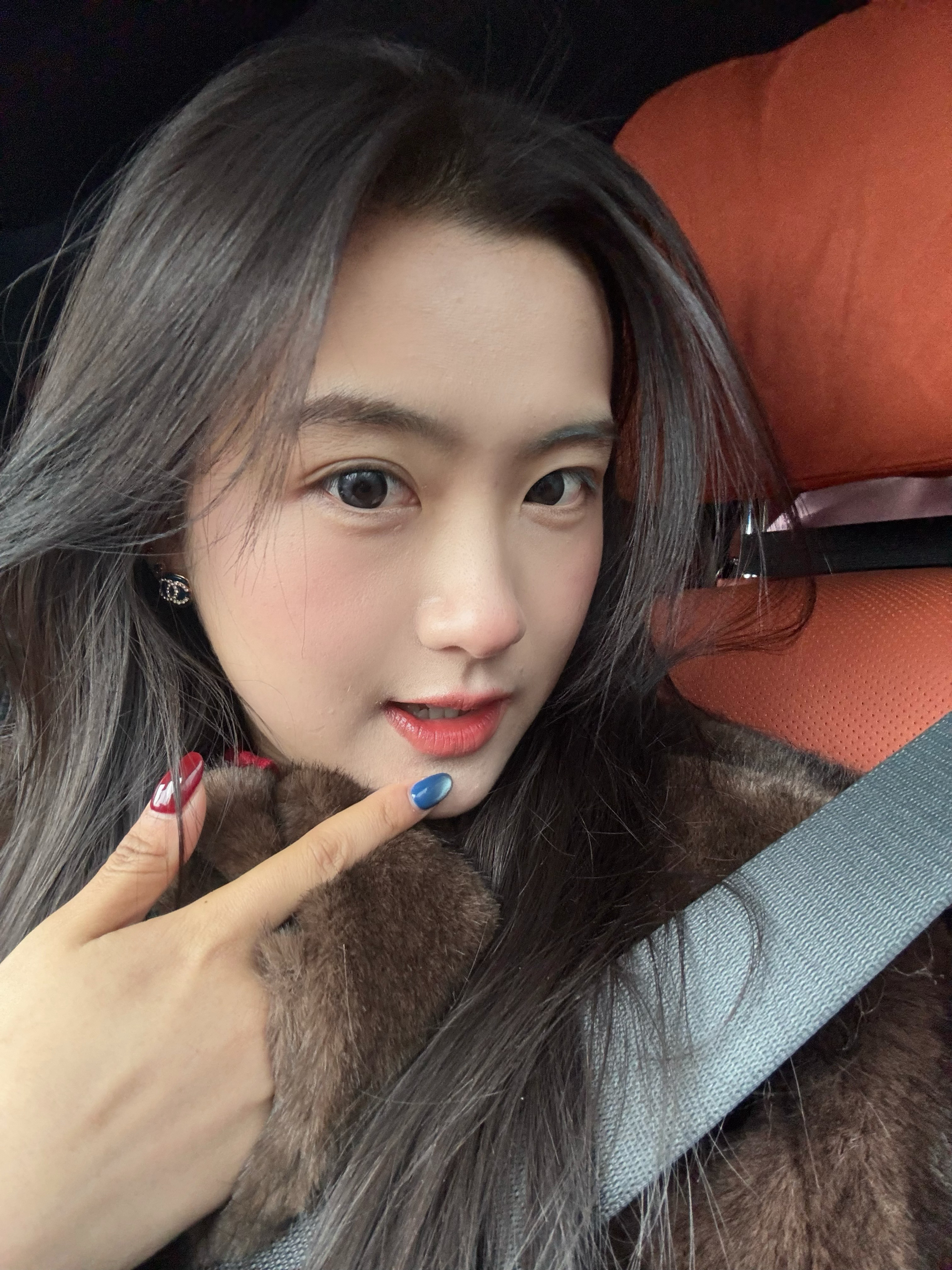 0人发现我染发了