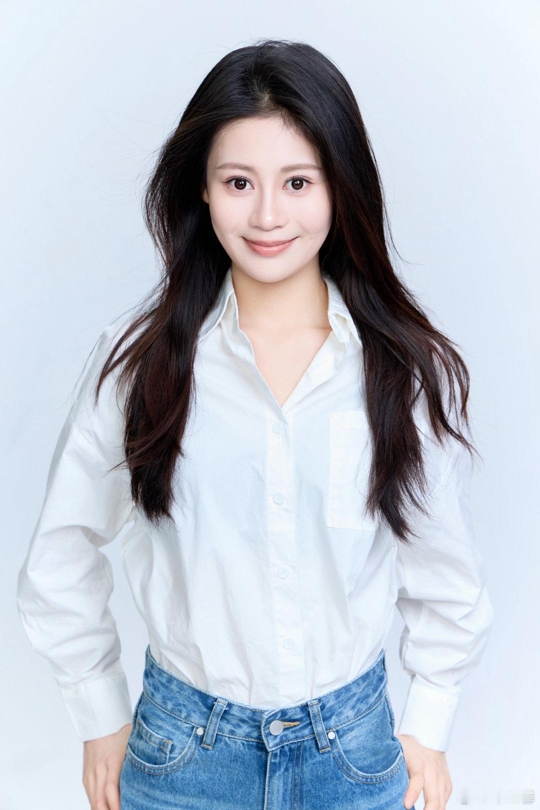 一组干干净净的新写真🧊