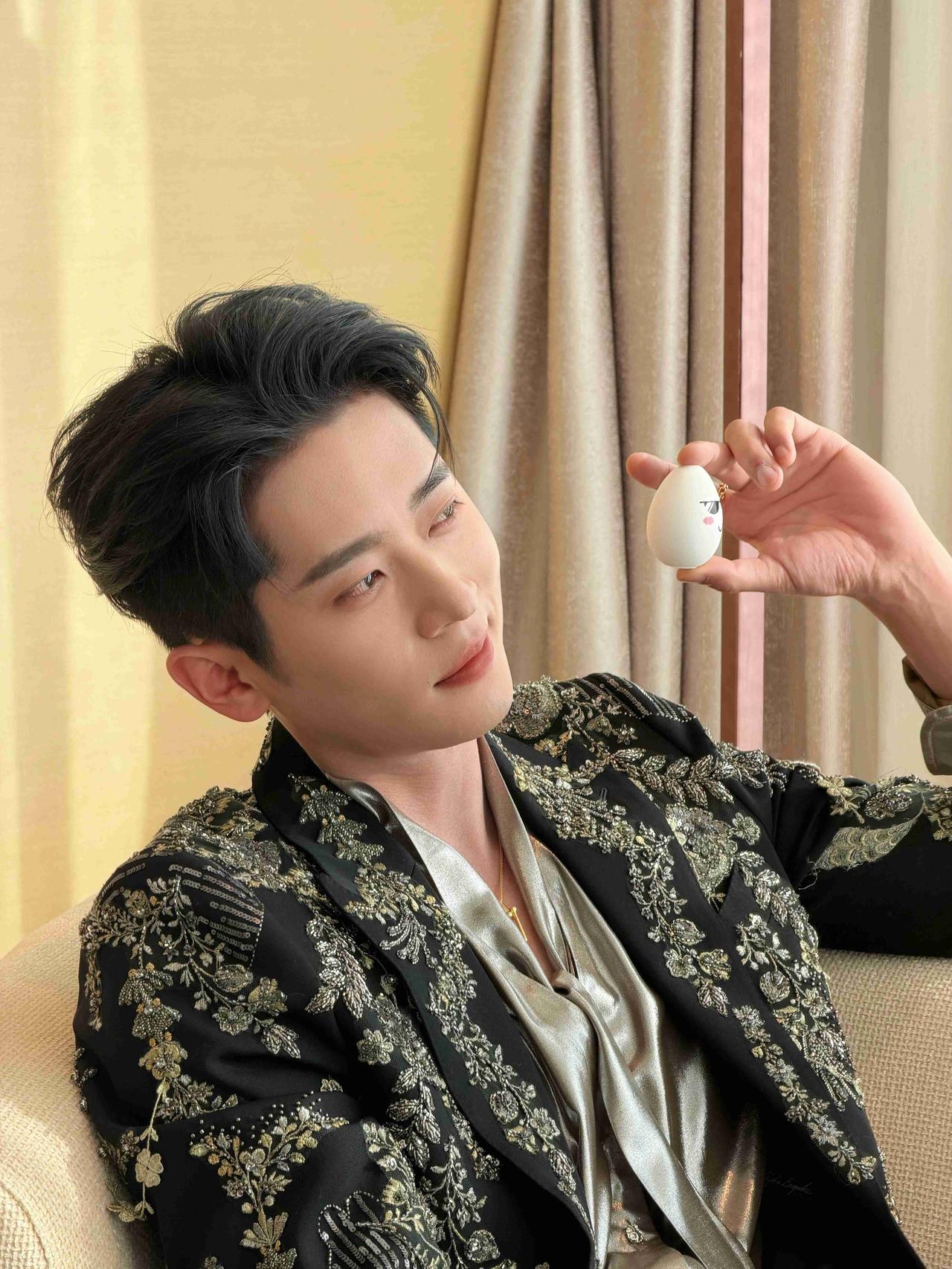 我的今日状态：💰期待暴富我这里的天气：🍂微风