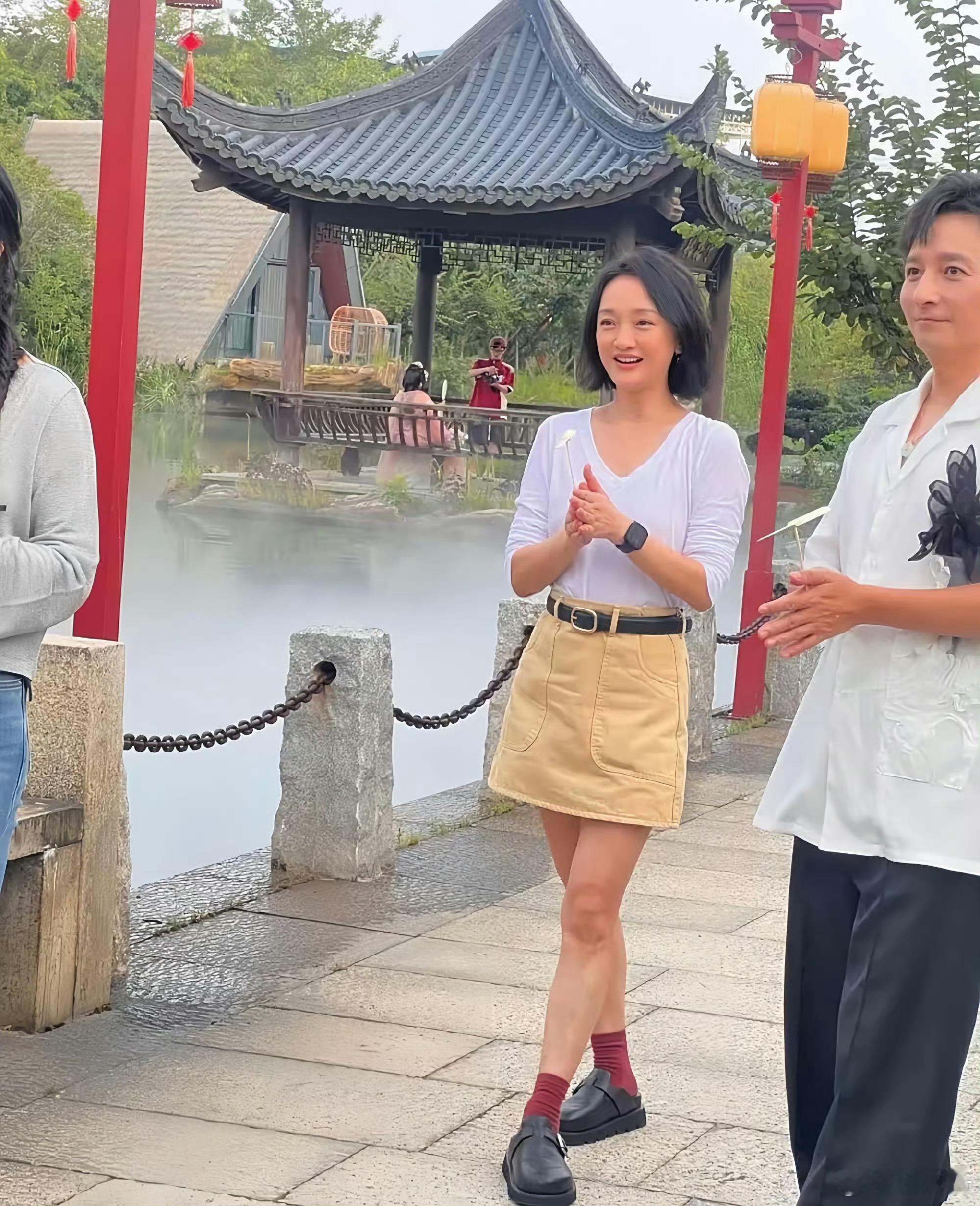 50岁周迅这个状态真不错了​​​