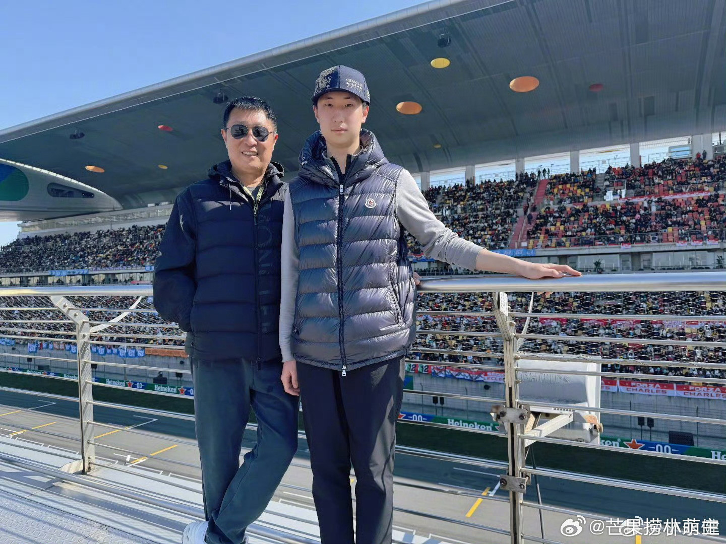 林永健儿子与苏翊鸣合照林大竣翻版林永健林永健带儿子看F1，林大竣完全就是翻版林