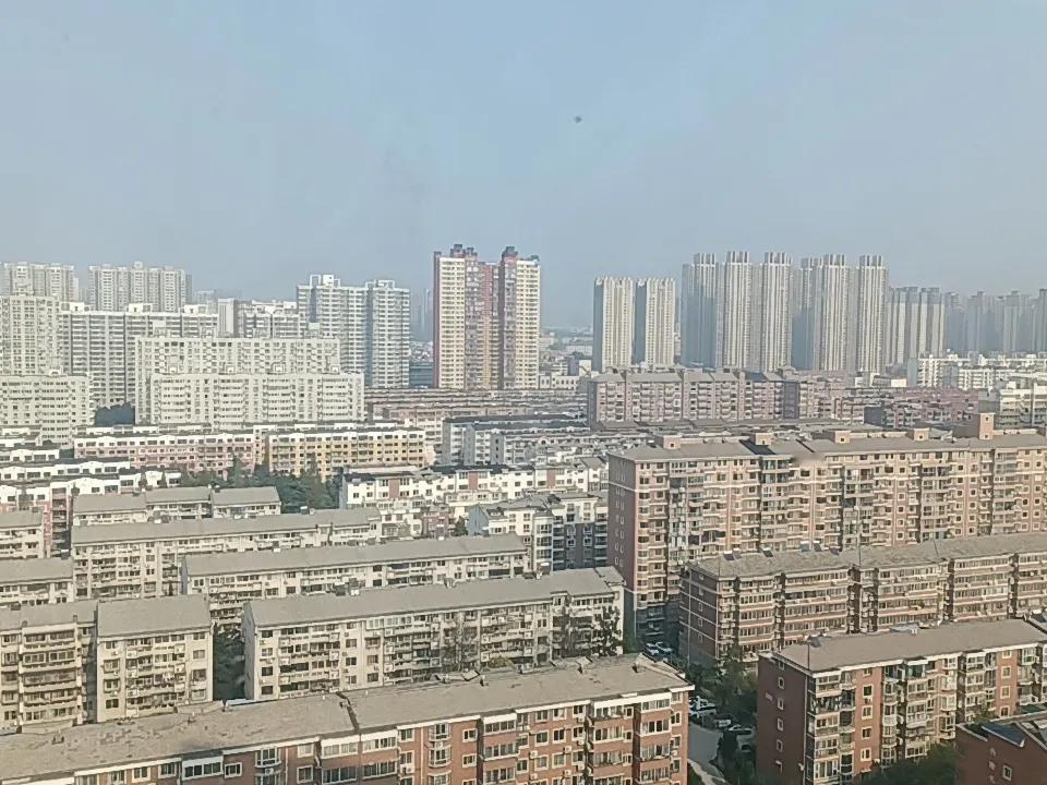 好风凭借力，送我越四千。周末，最好的东风来了：央行发声，维护股市等金融市场平稳