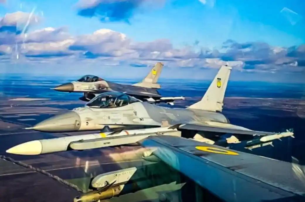 乌军即使有F-16战斗机，也不能对抗俄军，没法取得制空权。由于总体规模和战力