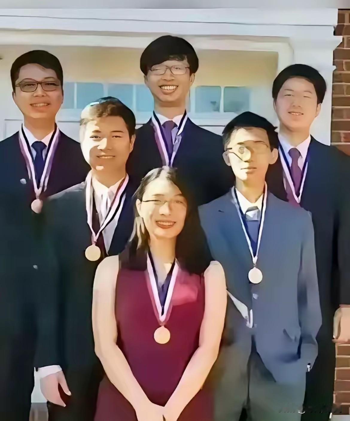 美国奥数赢中国？队员全华人！别emo，这才是最狠的实力别再难过了！还记得吗