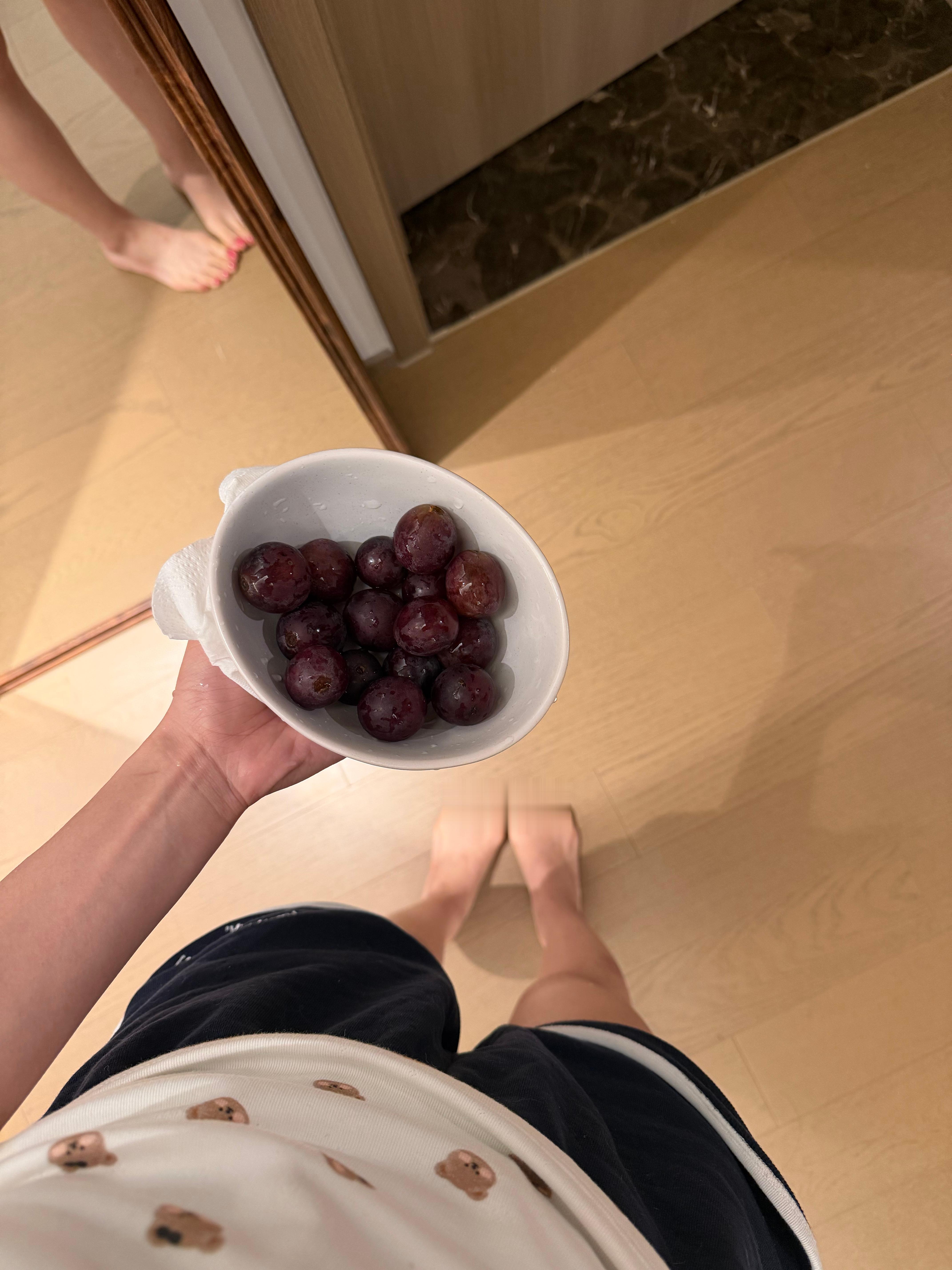 我在看早春剧情还不错耶​​​
