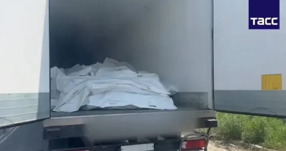 梅德韦杰夫今天（6月8日）写道：“基辅那些混蛋不愿接收阵亡士兵遗体。原因有二：承