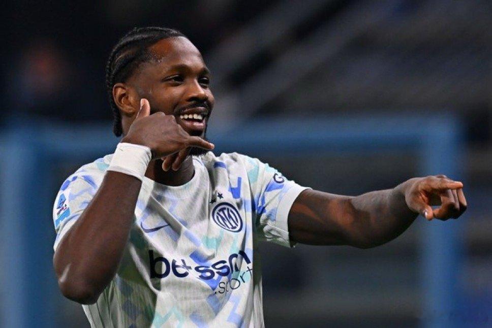 米兰体育报：在本赛季的国际米兰很多球员的表现都与他们的潜力和薪水不符劳马和邓