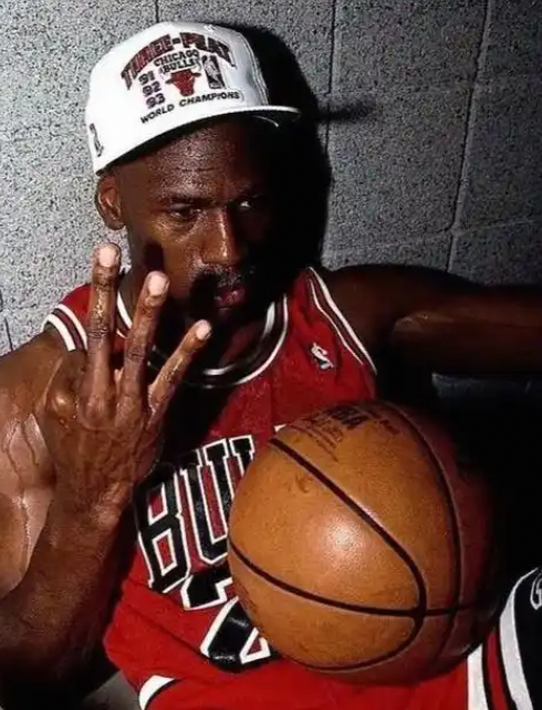 前NBA球员路威称乔丹脏遇兰比尔自己也会脏