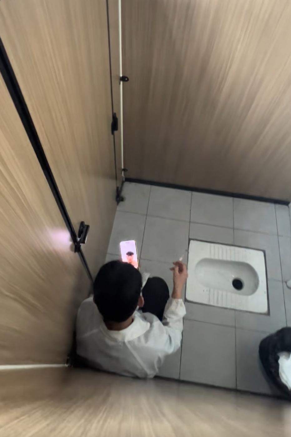 你明天不用来了，这个活你干不了