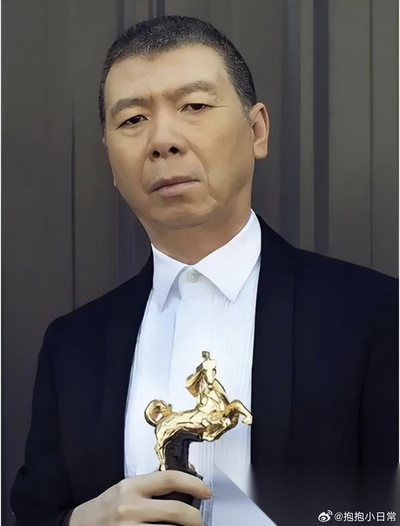 冯小刚是中国，最被高估的电影导演之一，他用新剧《抓特务》证明了自己有多过时!砸