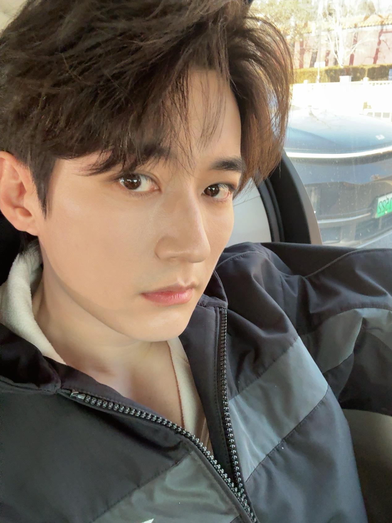 刘学义帅成这样啥意思这是真学长！