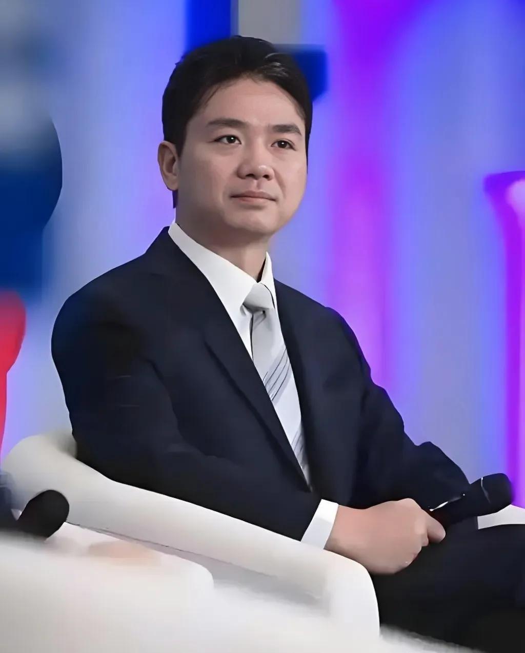 这帮法国毛贼恐怕要哭晕在厕所了！本以为搬空了京东巴黎仓能发笔横财，结果刘强东