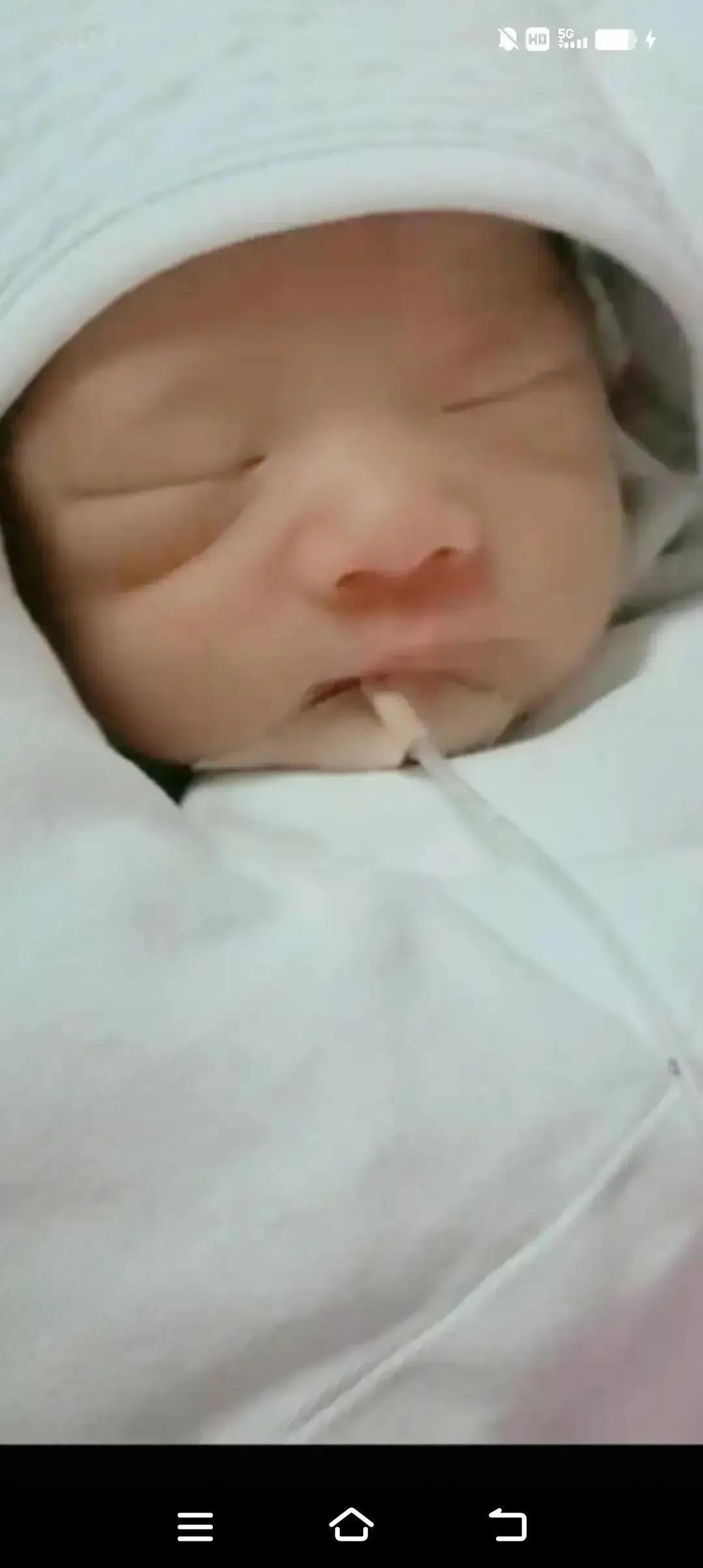 泪目！郑州刚出生3天的男婴，莫名嗜睡不睁眼不哭闹，家人起初以为是累，就近就医才知