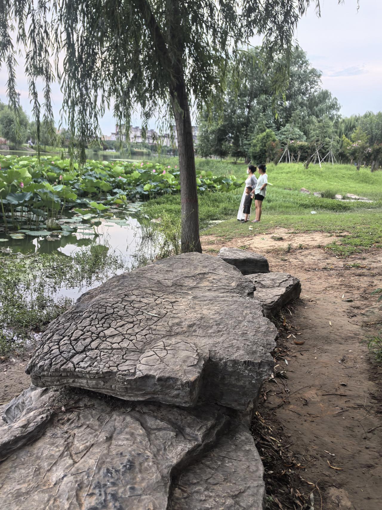 悄悄告诉你这些早知道不伤感的肺腑之言：1、走亲戚家，一定不要空手，尽量不要在亲戚