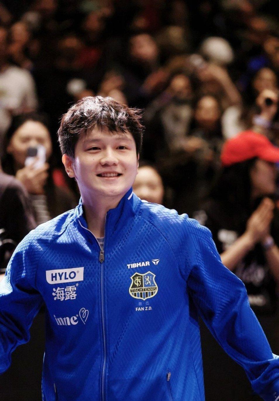 樊振东波尔：樊振东是史上最好的球员，来德甲可以过相对正常的生活。12月22日，