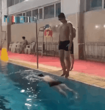 你还别说，我也想玩。