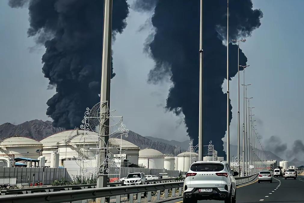 阿联酋在“玩火”，美军从其境内发射“海马斯”打击伊朗关键目标阿联酋此举确实是