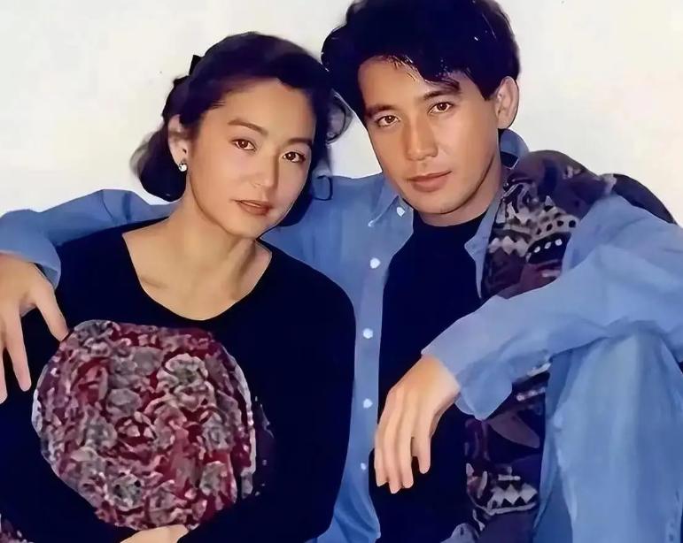 1973年，26岁已婚的当红小星秦汉爱上了17岁的林青霞，妻子邵乔茵怀孕8个月心