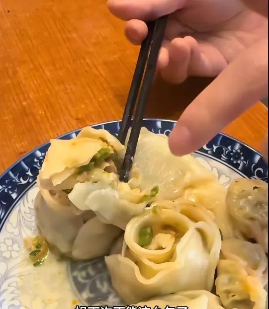 浩男历经24年才找到家，还是粉丝给他安排的最可靠的家。就是回到亲妈身边，浩男