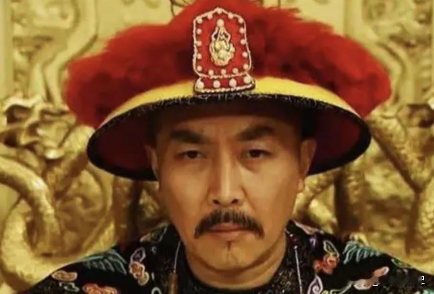 1735年10月8日深夜，57岁雍正突然死在距京20公里的圆明园，从得病到死亡，