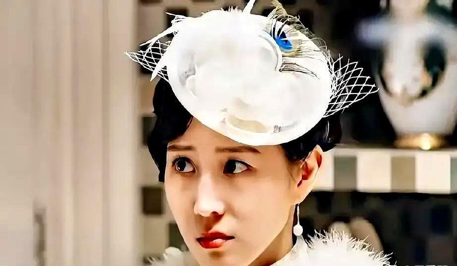 张鲁一这次演的日本人，救人的手段比羞辱者更狠。《长河落日》收视炸了。连续三周