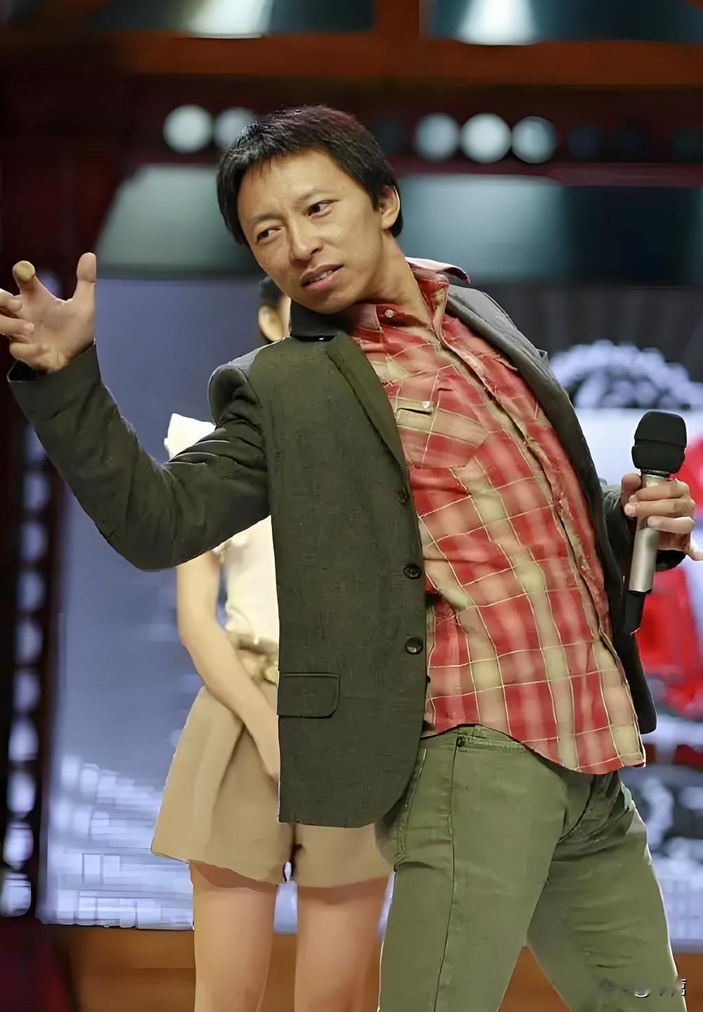 张朝阳最后悔的一件事应该就是把大鹏辞退了吧大鹏导演的《屌丝男士》为搜狐赚足了
