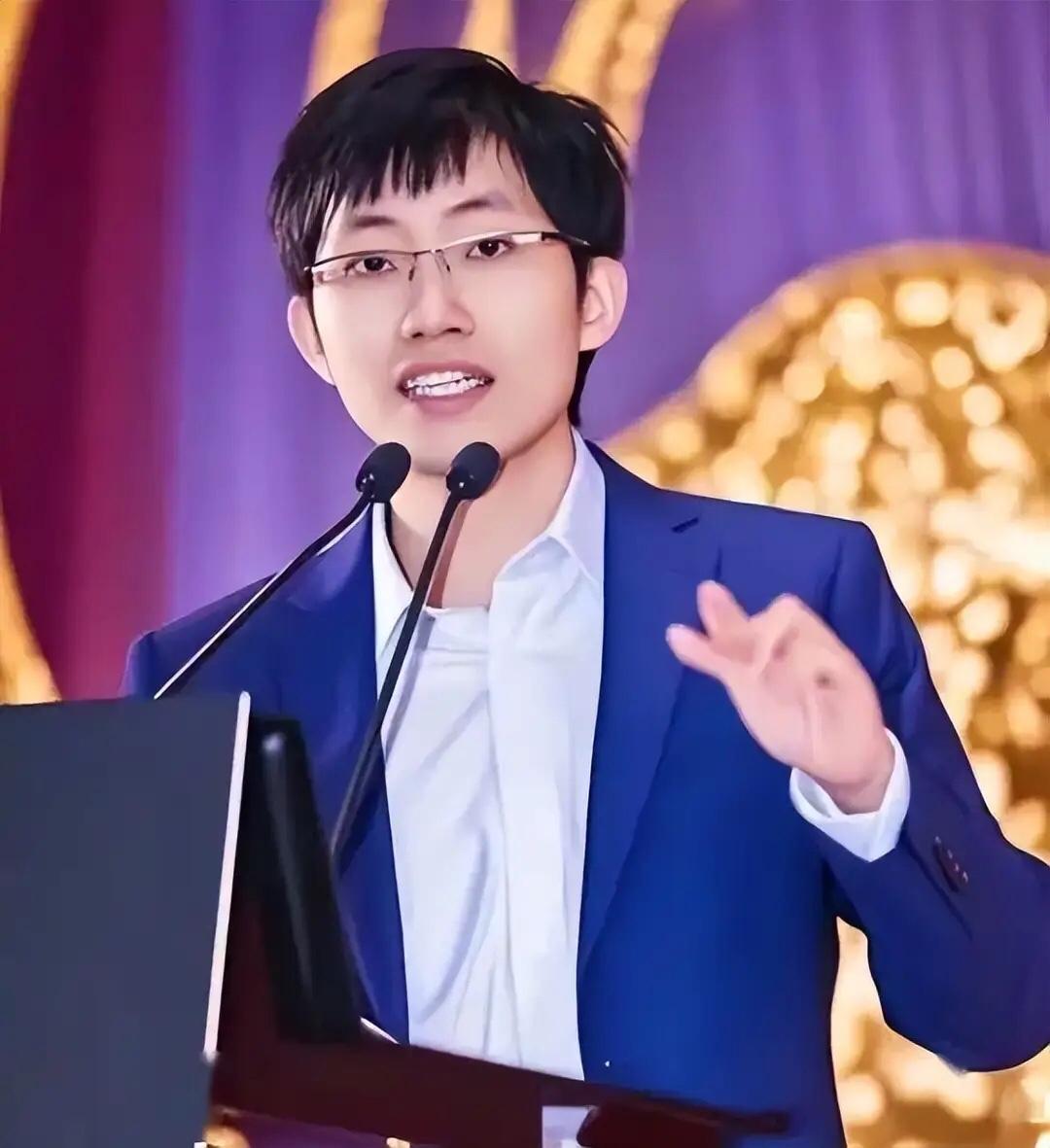 梁文峰的幻方量化交易是什么意思？就是说你去打鱼，只能用钓竿钓鱼，自带鱼食。还得打