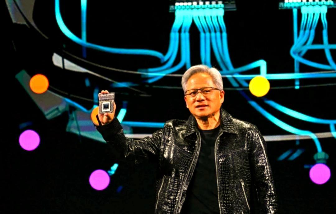 黄仁勋的人生简直就是一部励志传奇。1978年他还在丹尼斯当服务员，这一干就是5年